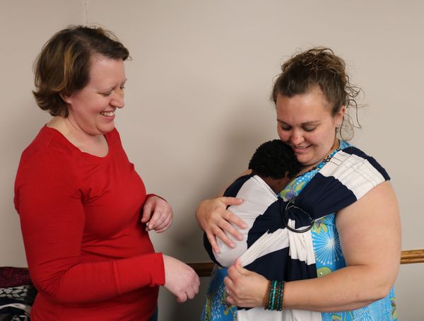 New Moms Receive Baby Slings at OCO Event